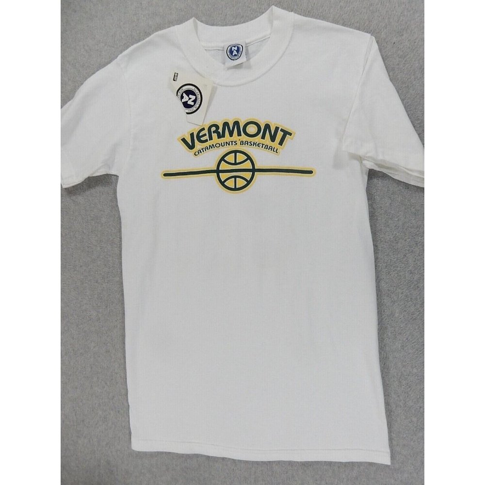 NWT Vermont Catamounts Basketball Short‎ Sleeve Tee Shirt (Men's Small) White